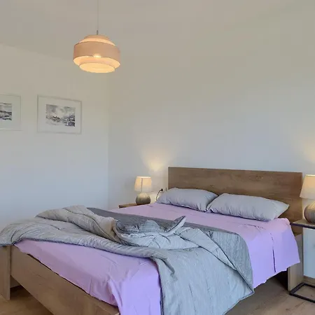 Holiday home Lia Vintijan
