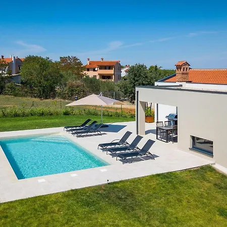 Lia Holiday home