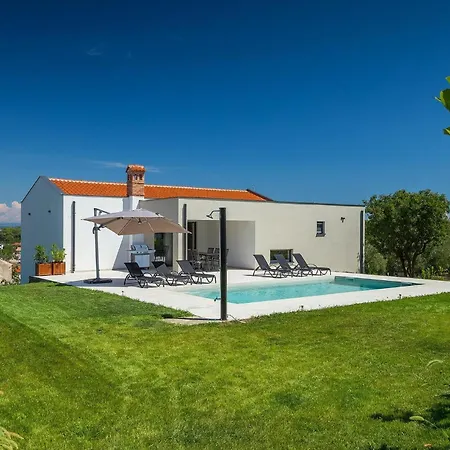 Holiday home Lia